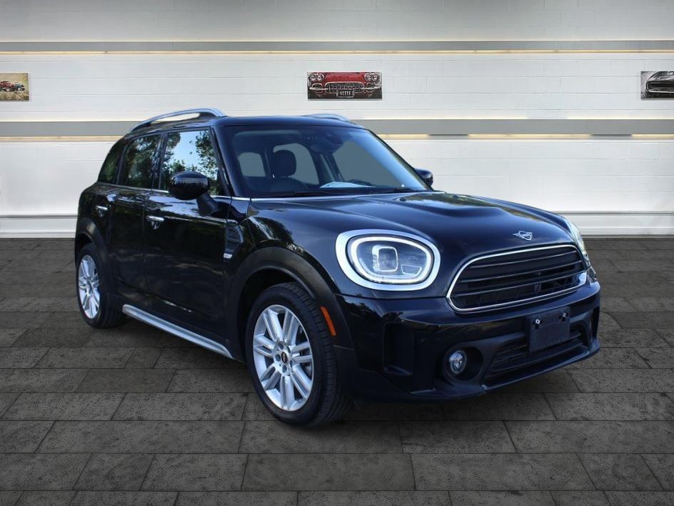 Midnight Black Metallic 2022 MINI Countryman Cooper FWD SUV / Crossover Front-Wheel Drive Automatic