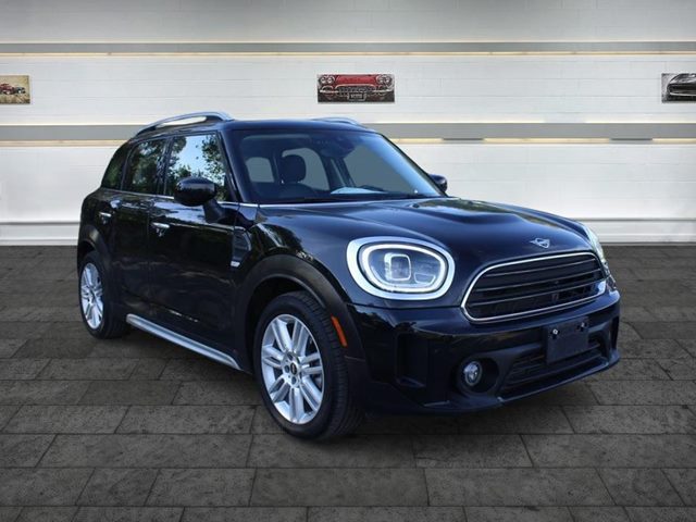 Midnight Black Metallic 2022 MINI Countryman Cooper FWD SUV / Crossover Front-Wheel Drive Automatic