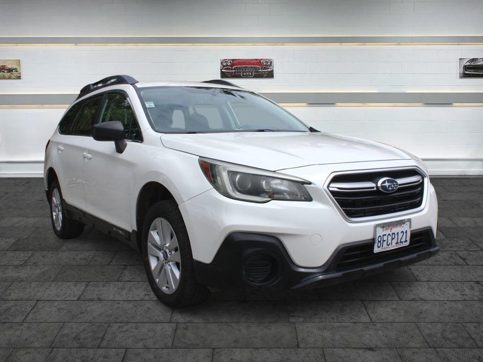 2018 Subaru Outback 2.5i's photo