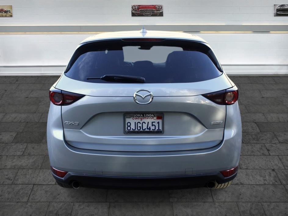 View vehicle photo 4
