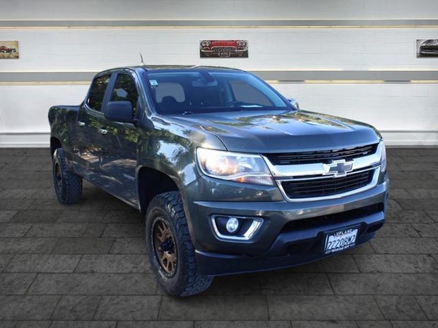 Deepwood Green Metallic 2018 Chevrolet Colorado Pickup Truck 4X2 Automatic