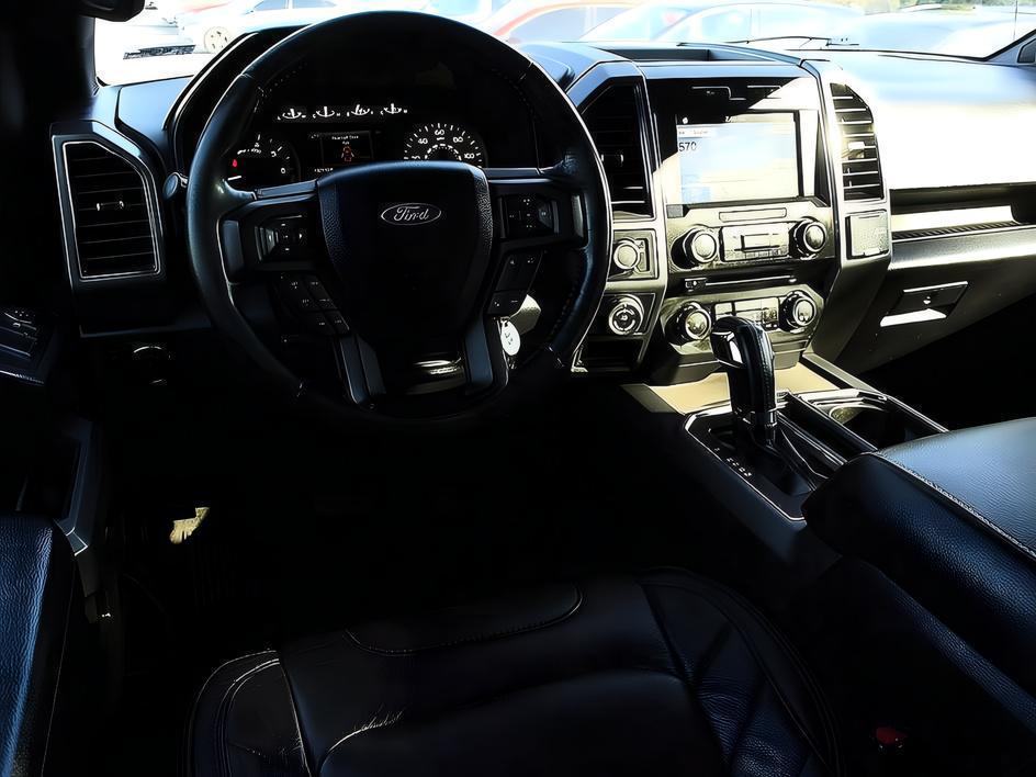 Ford F-150 photo 10