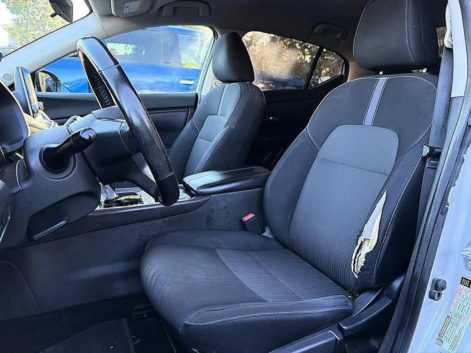 Nissan Sentra photo 14