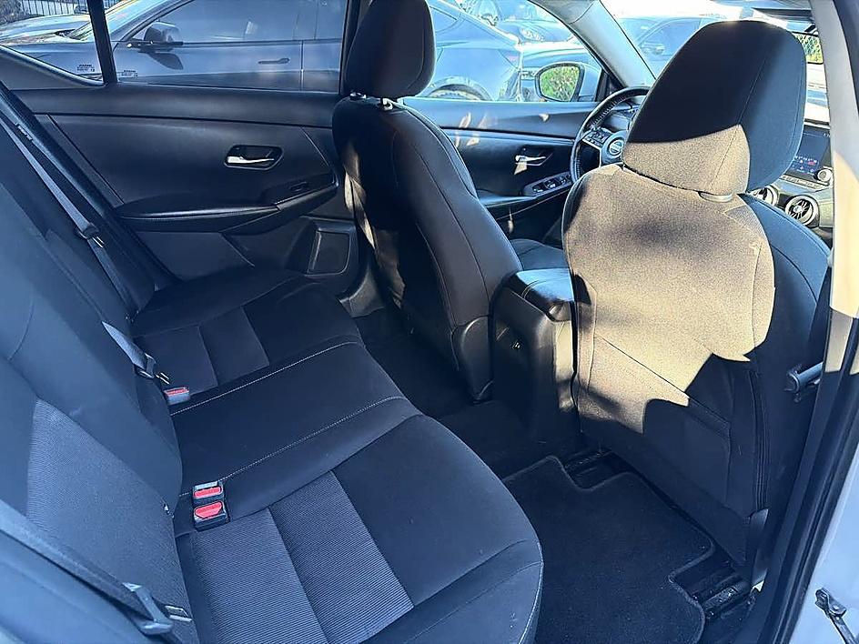 Nissan Sentra photo 18