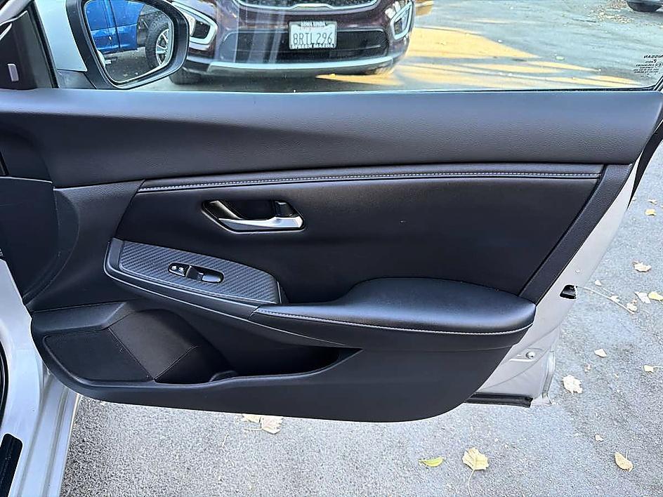 Nissan Sentra photo 22