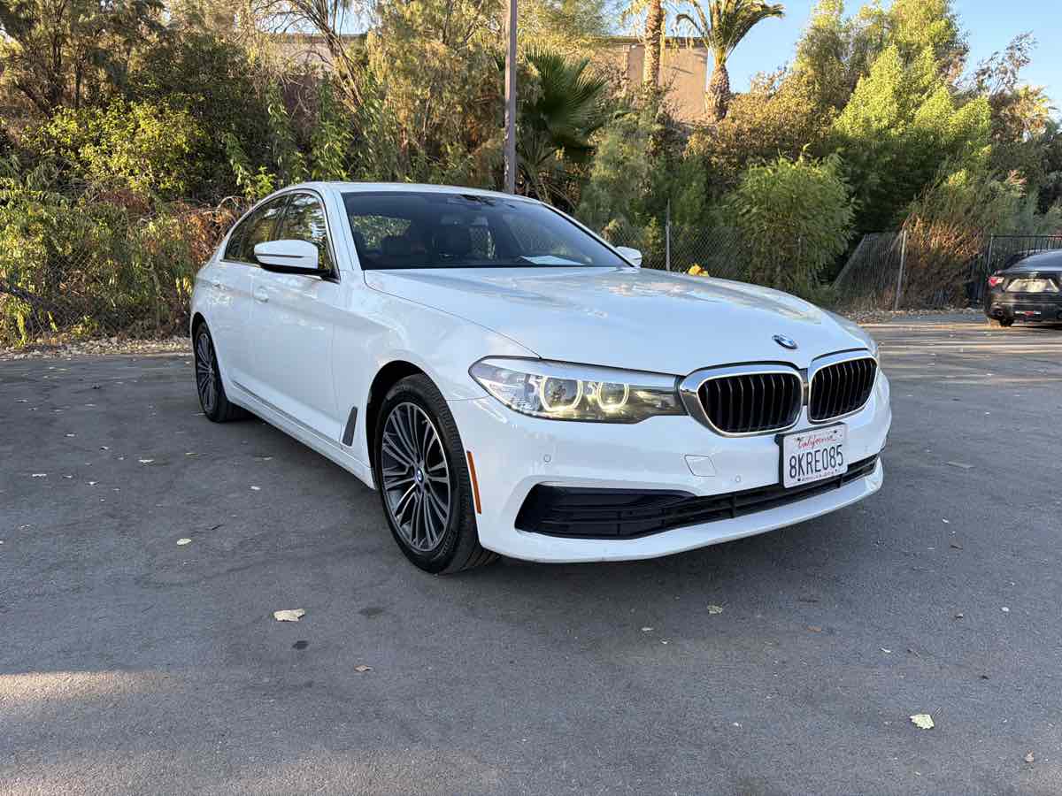 2019 BMW 5 Series 530i