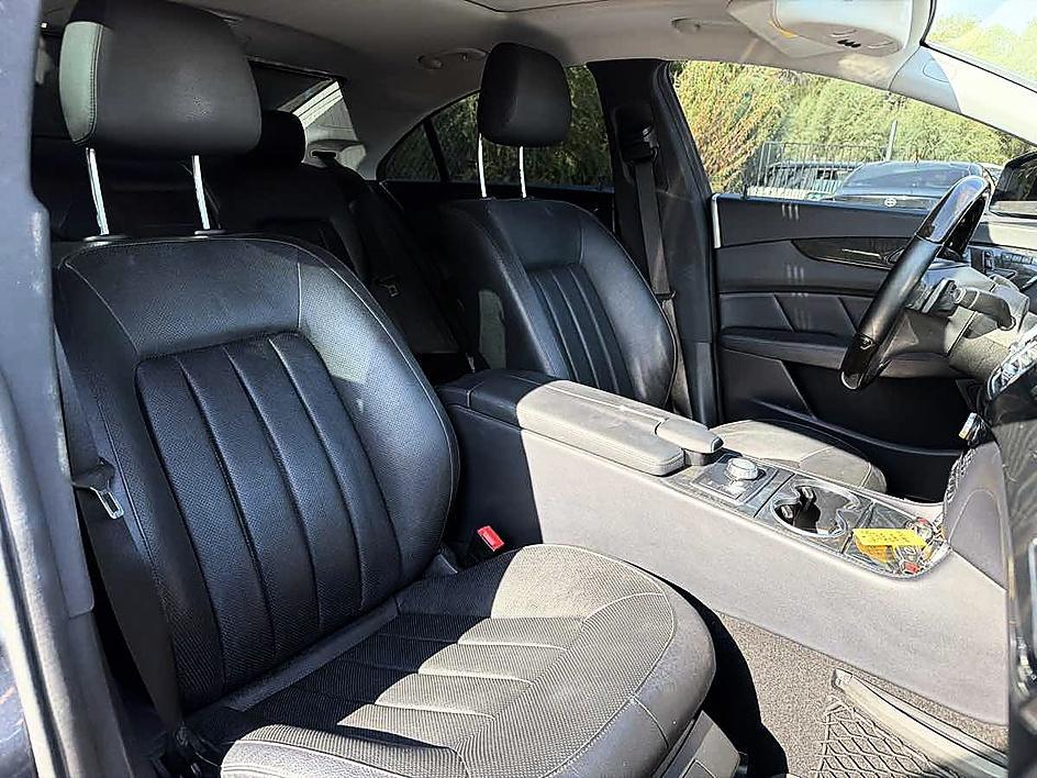 Mercedes-Benz CLS photo 23
