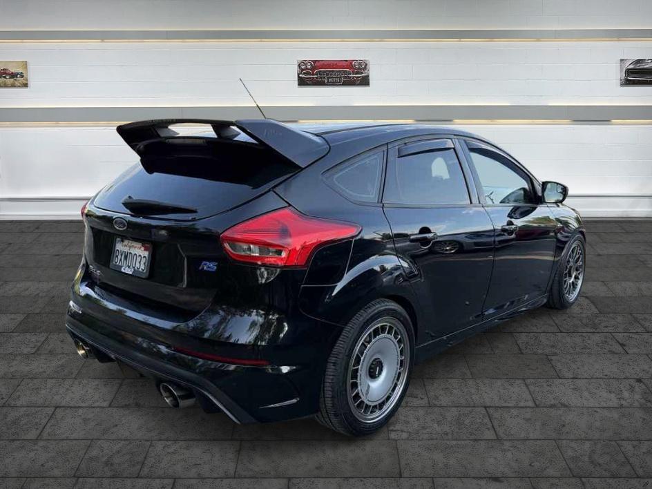 Ford Focus photo 7
