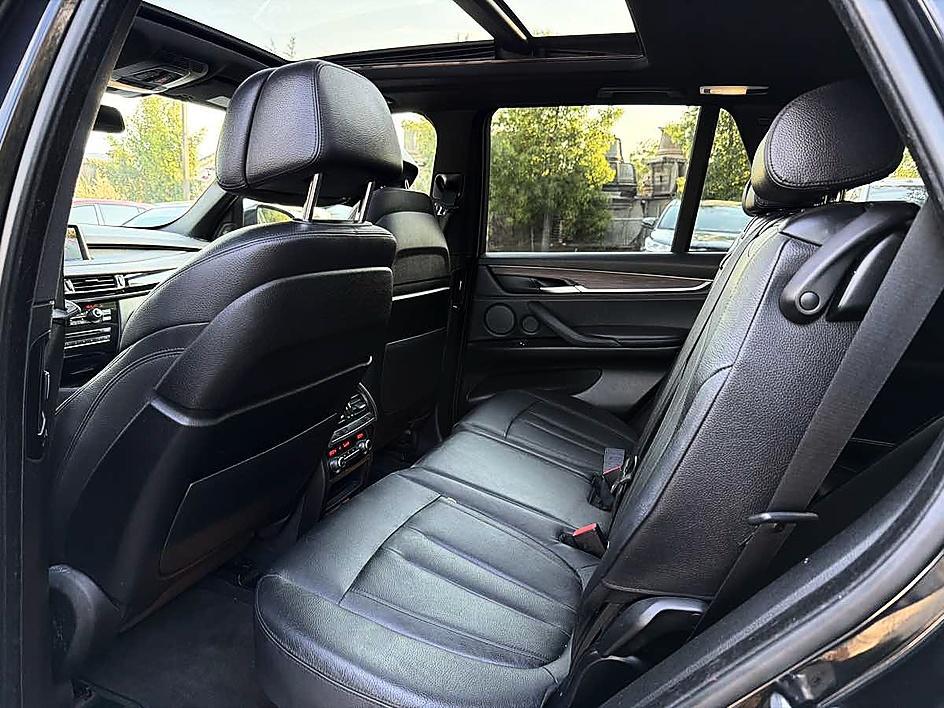 BMW X5 photo 11