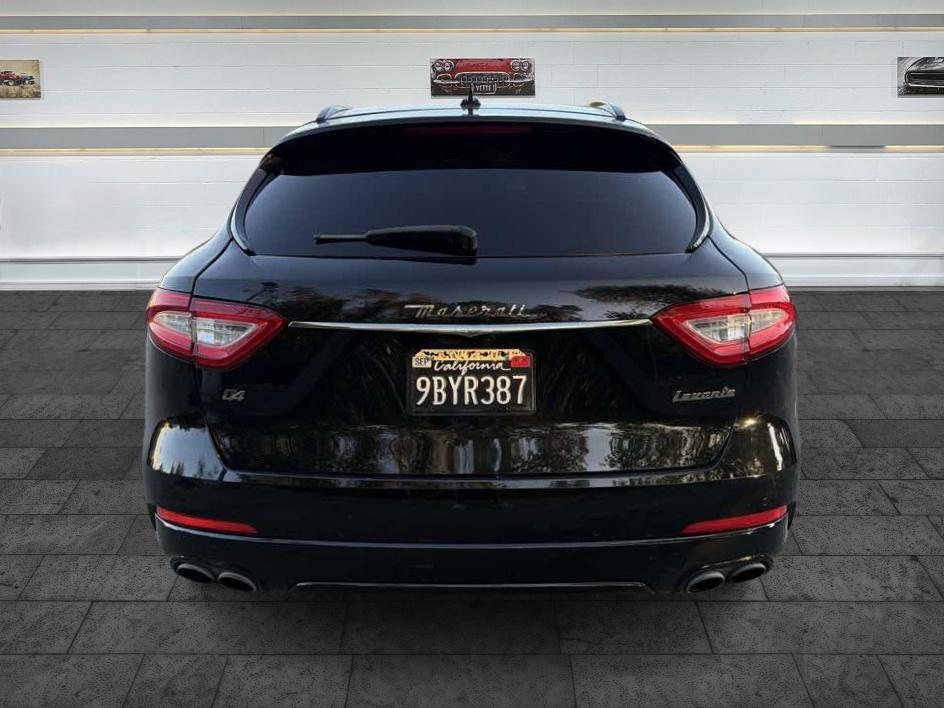 Maserati Levante photo 7