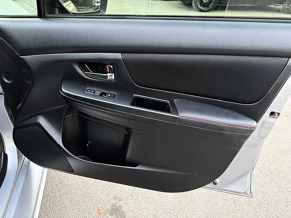Subaru WRX photo 21
