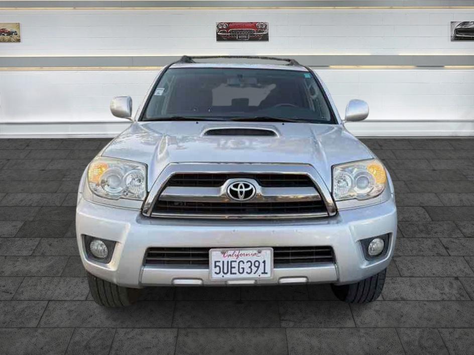 Toyota 4Runner photo 2