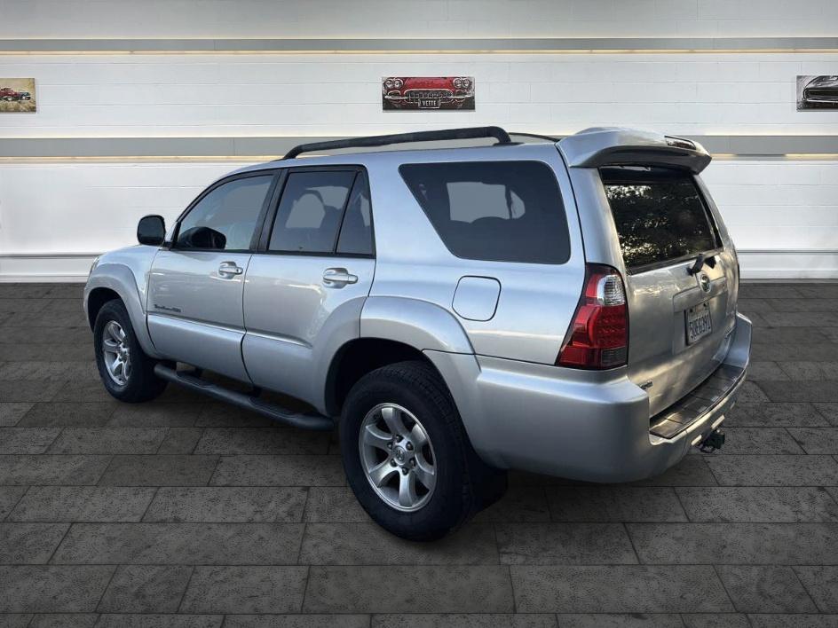 Toyota 4Runner photo 5