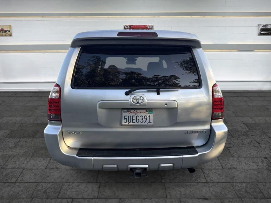 Toyota 4Runner photo 6