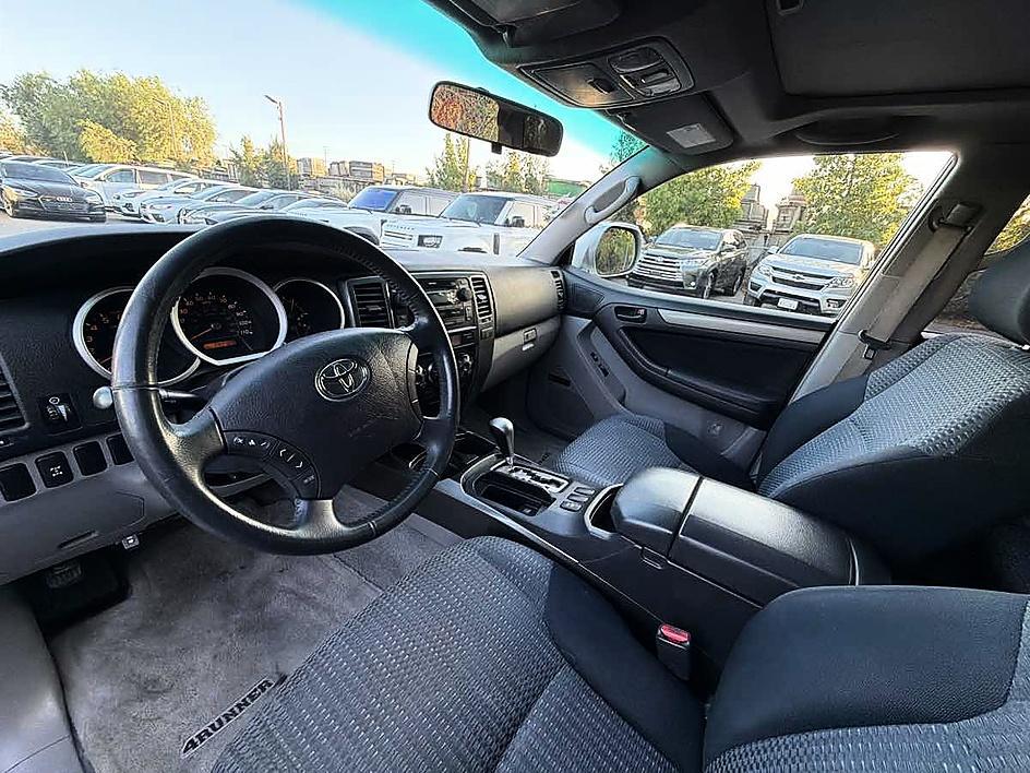 Toyota 4Runner photo 13