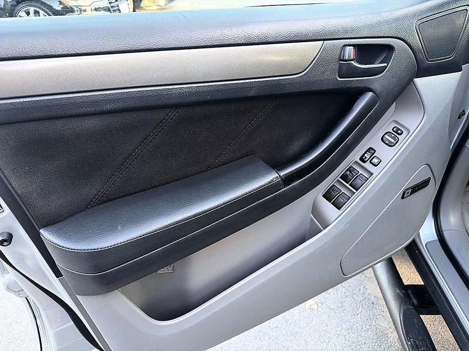 Toyota 4Runner photo 14