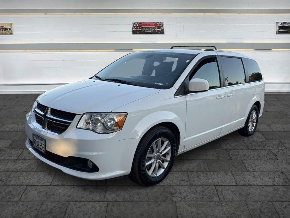 Dodge Grand Caravan photo 3