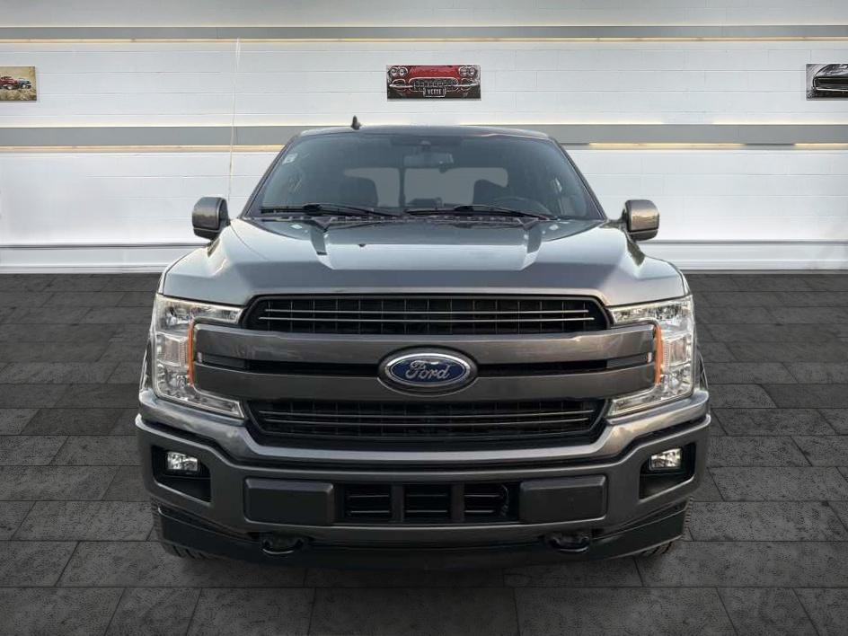 Ford F-150 photo 2