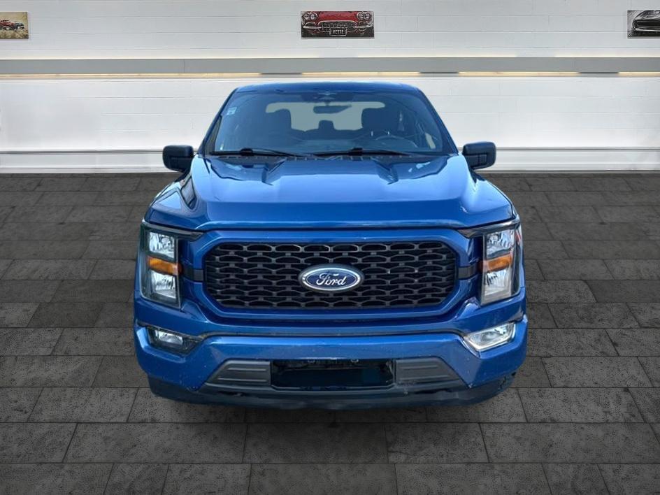 Ford F-150 photo 2
