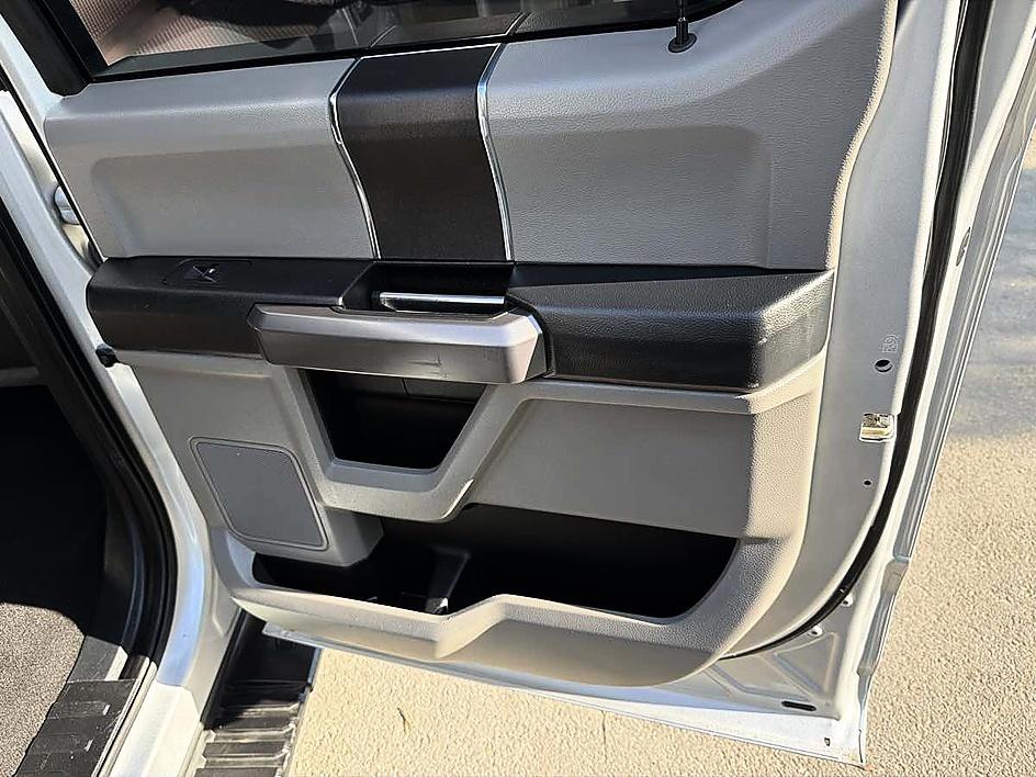 Ford F-150 photo 19