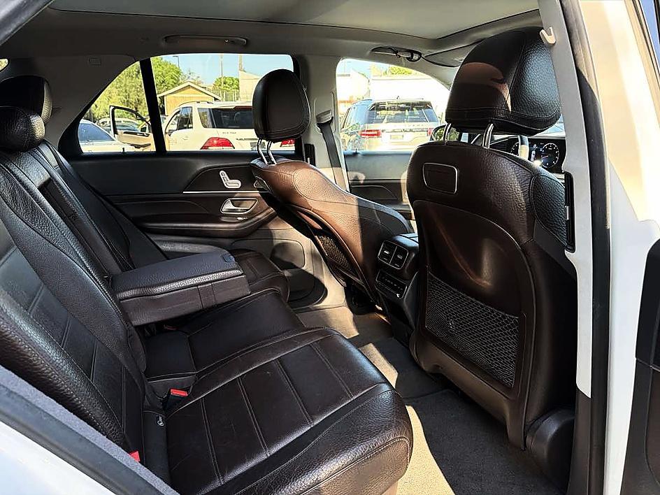 Mercedes-Benz GLE photo 18