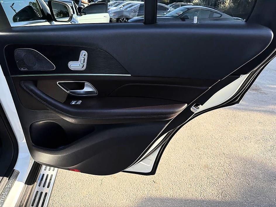 Mercedes-Benz GLE photo 19