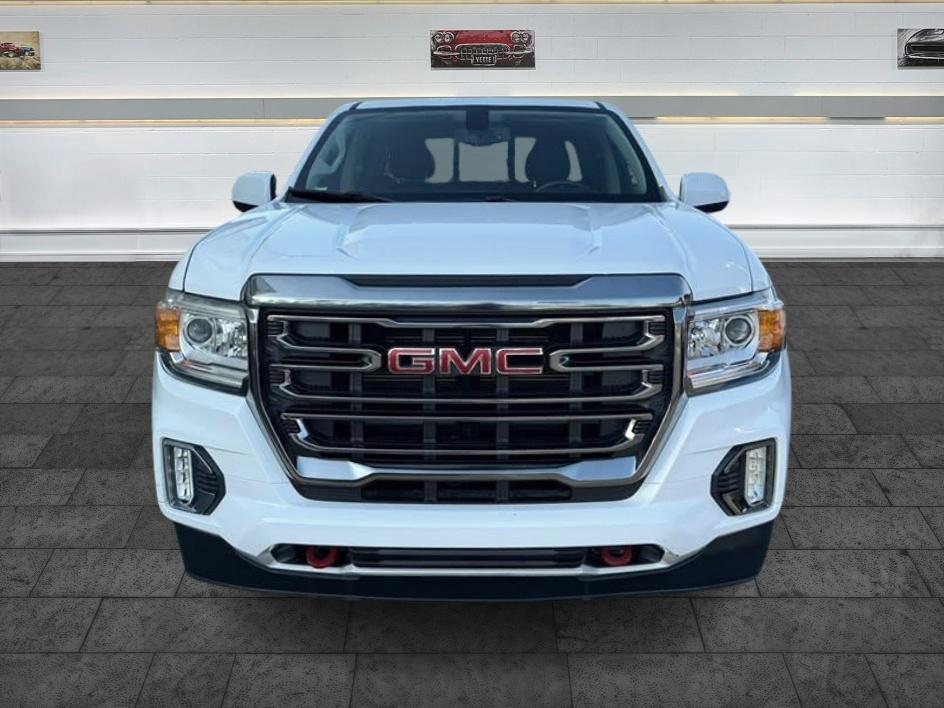 GMC Canyon photo 2