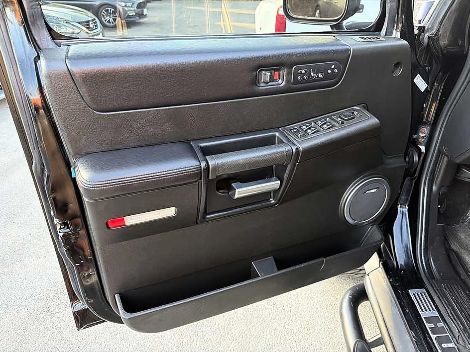 Hummer H2 photo 12