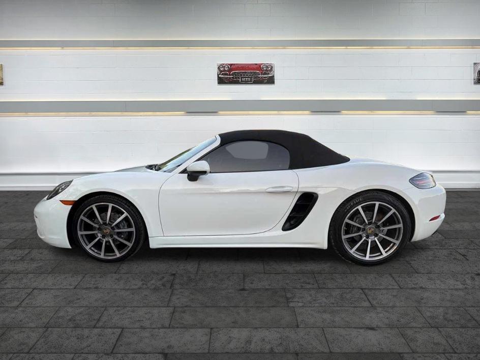 Porsche 718 Boxster photo 4