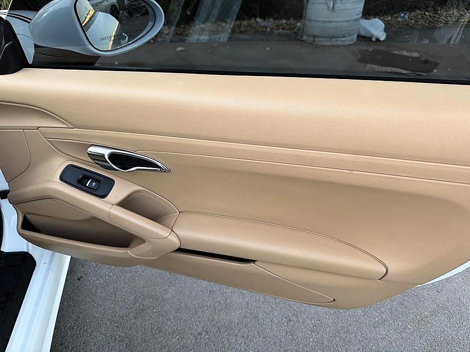 Porsche 718 Boxster photo 13