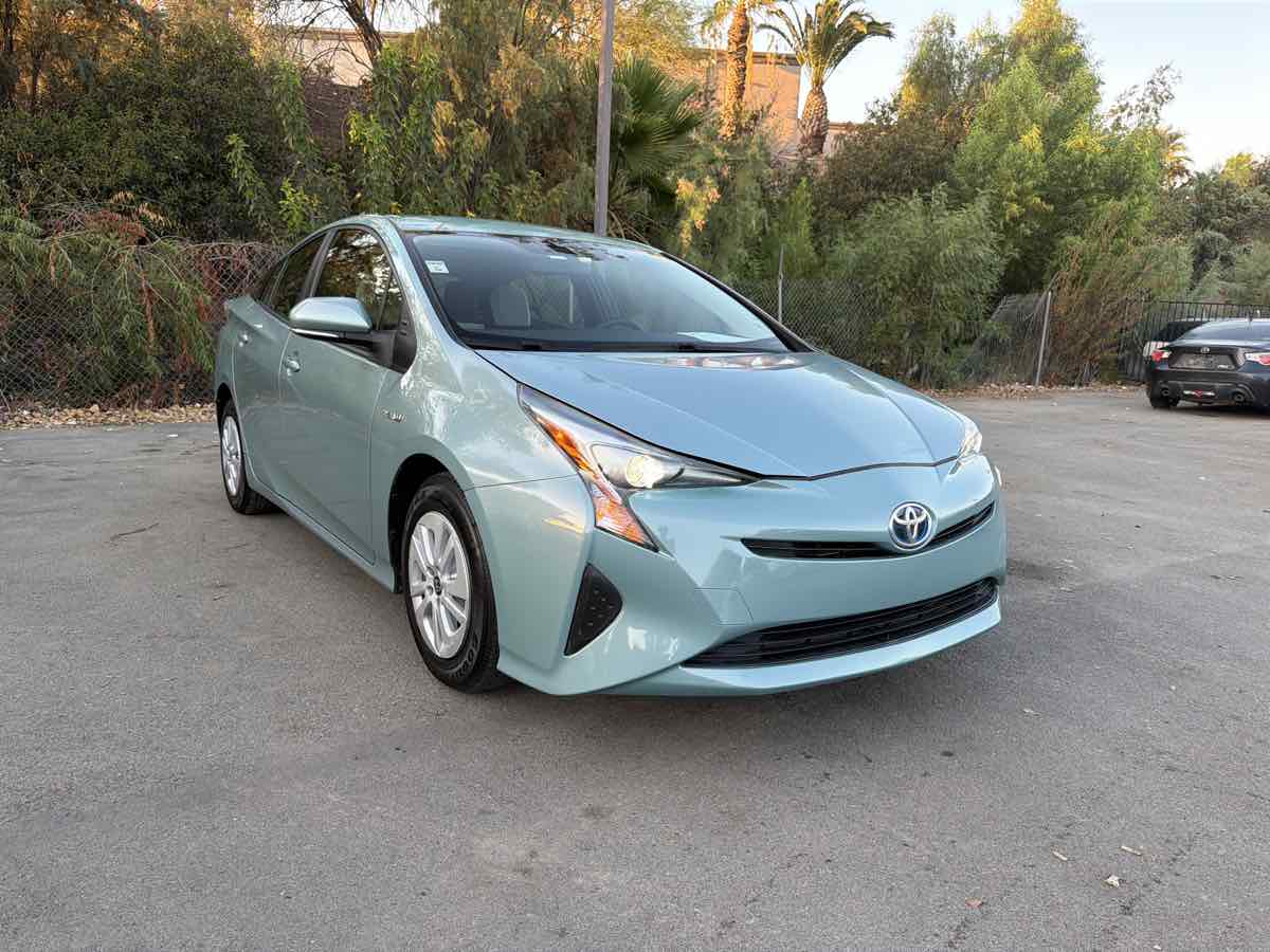 2016 Toyota Prius Two