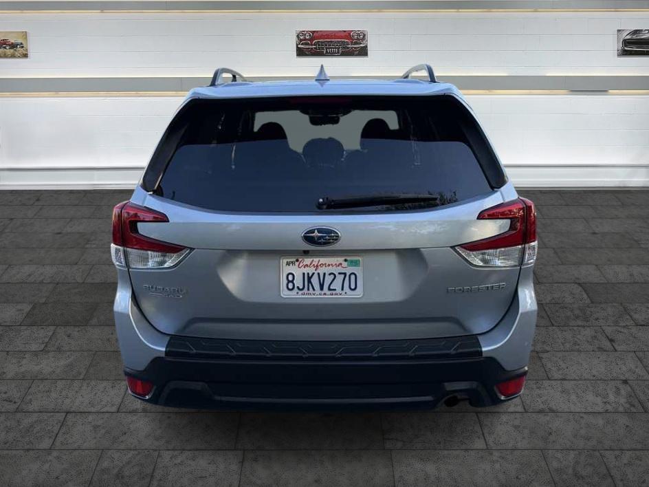 Subaru Forester photo 6