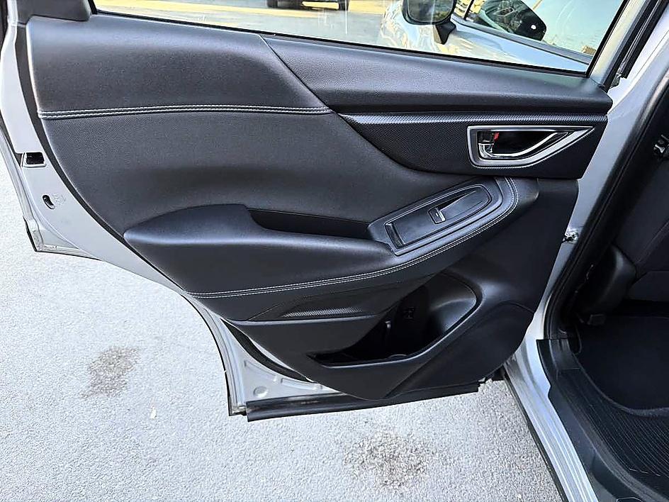 Subaru Forester photo 16