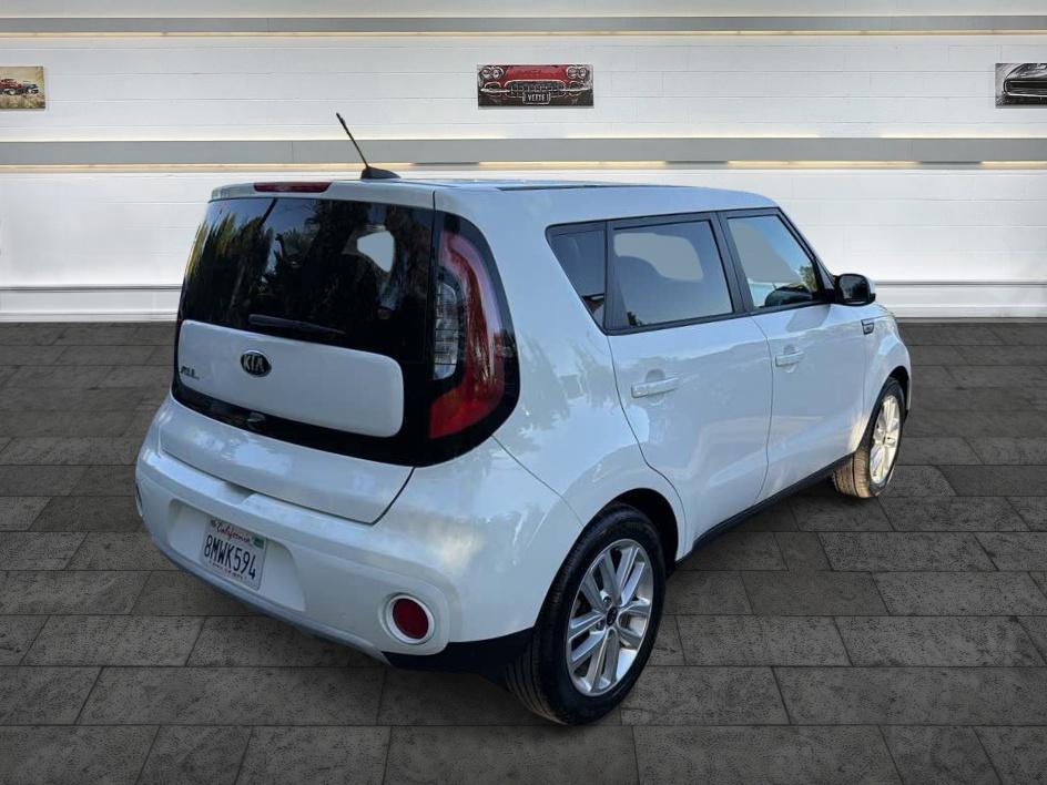 Kia Soul photo 7