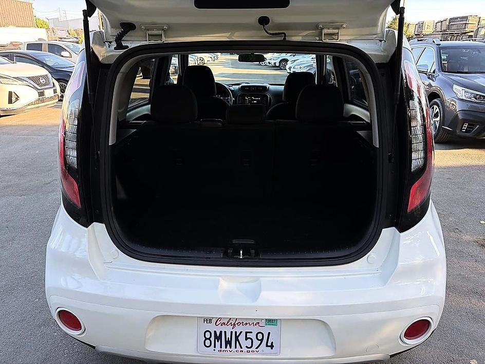 Kia Soul photo 8