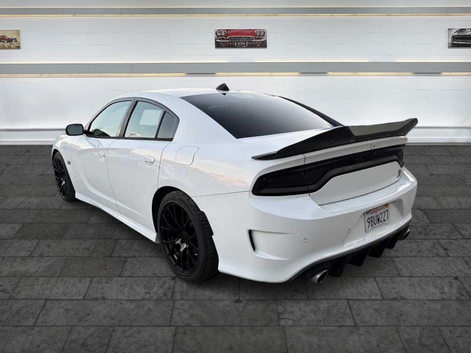 Dodge Charger photo 4