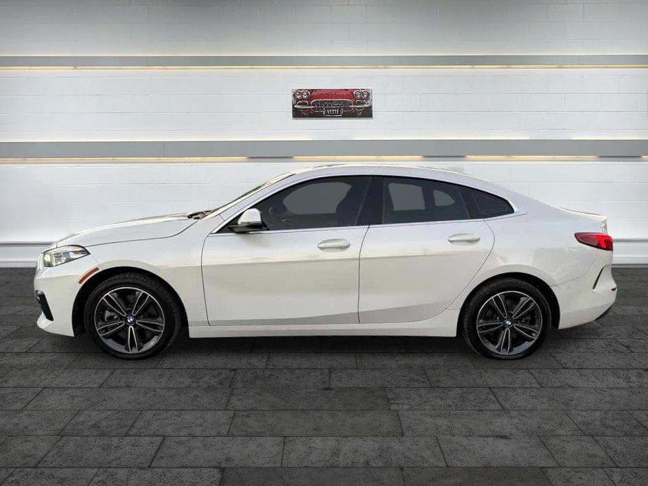 BMW 2 Series photo 4