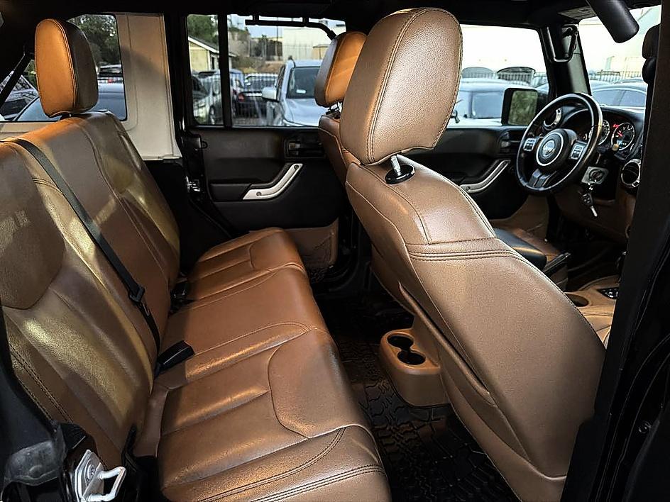 Jeep Wrangler JK photo 19
