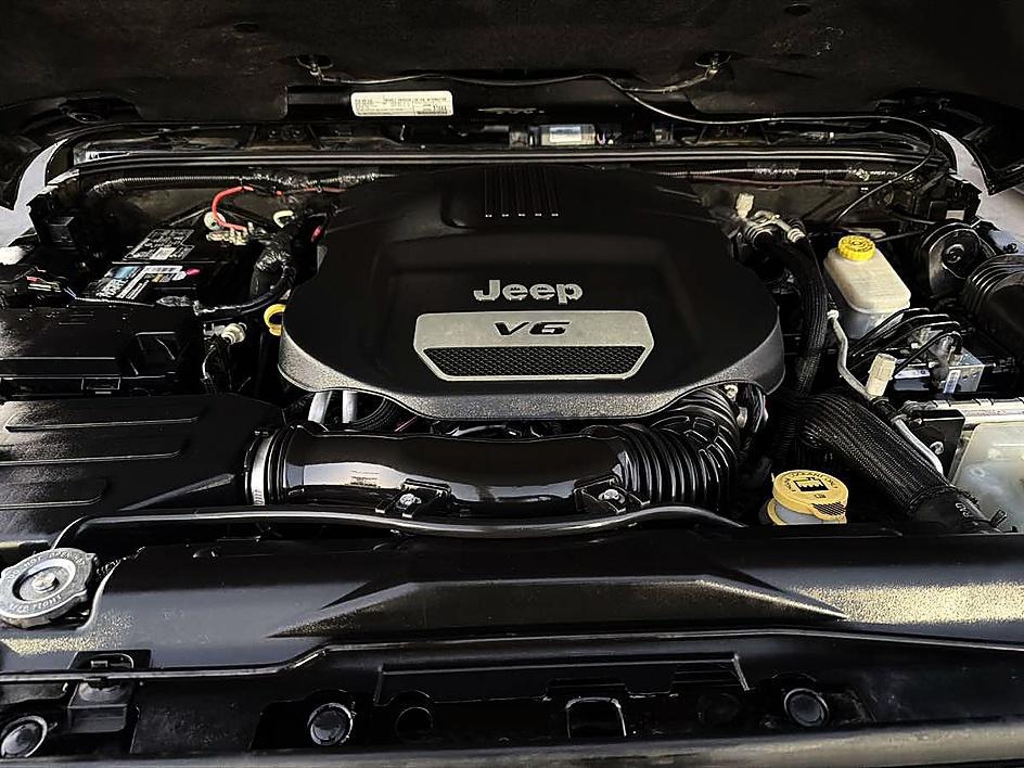 Jeep Wrangler JK photo 24