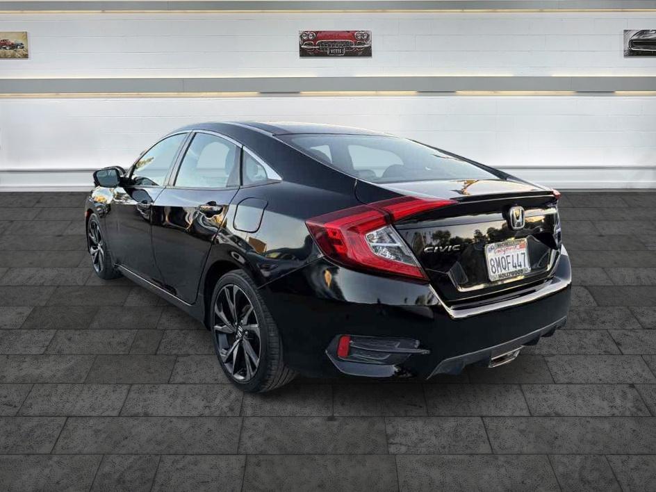Honda Civic photo 5
