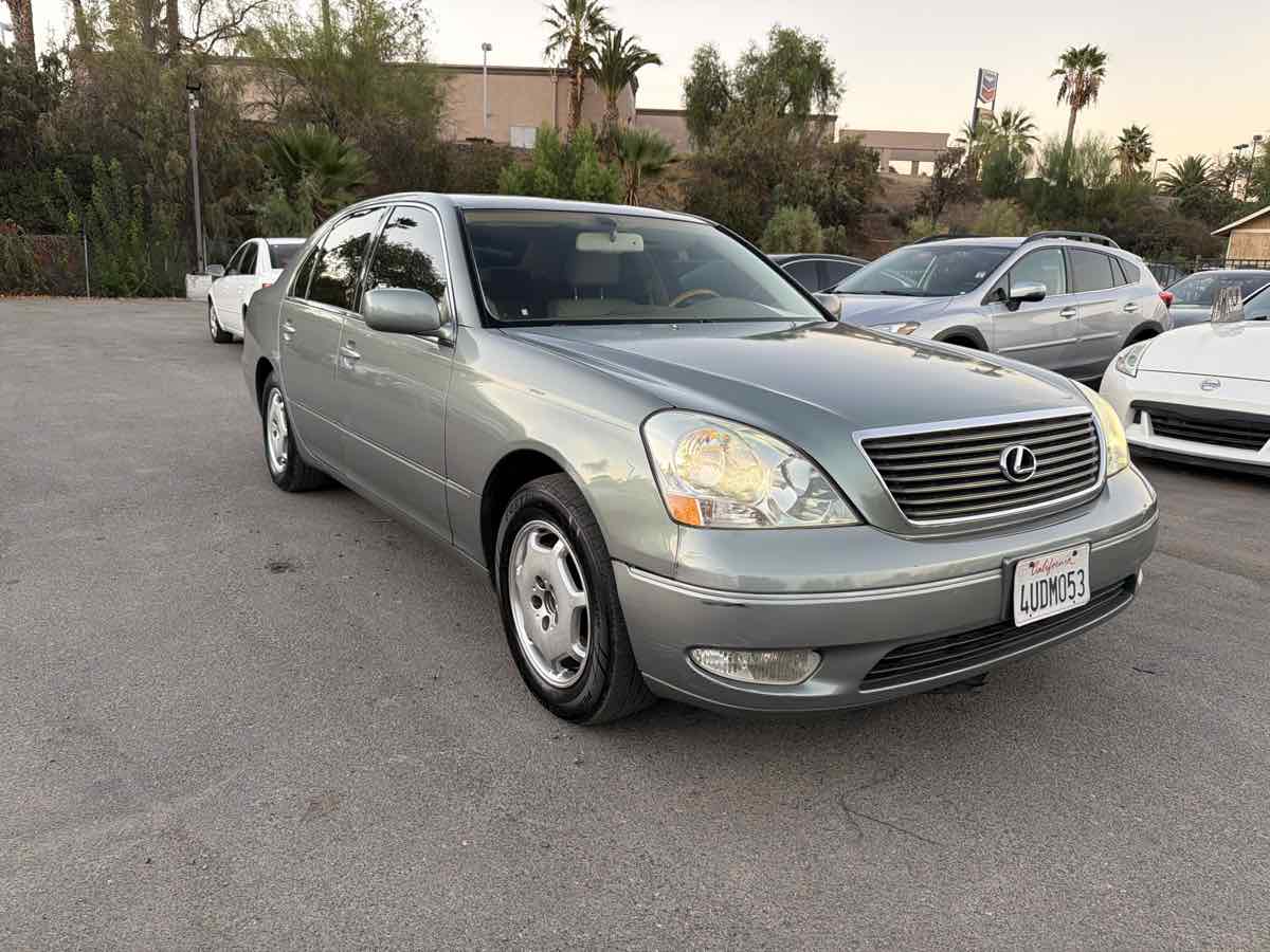 2002 Lexus LS 430 