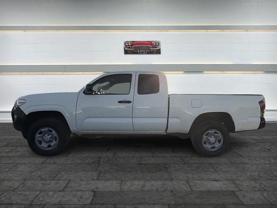 Toyota Tacoma photo 4