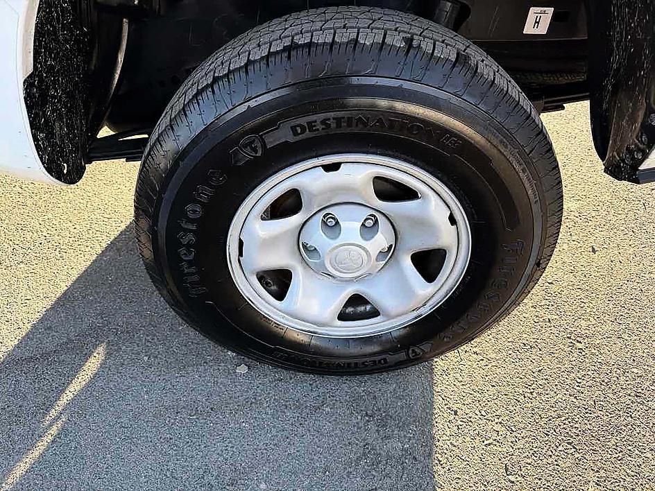 Toyota Tacoma photo 8