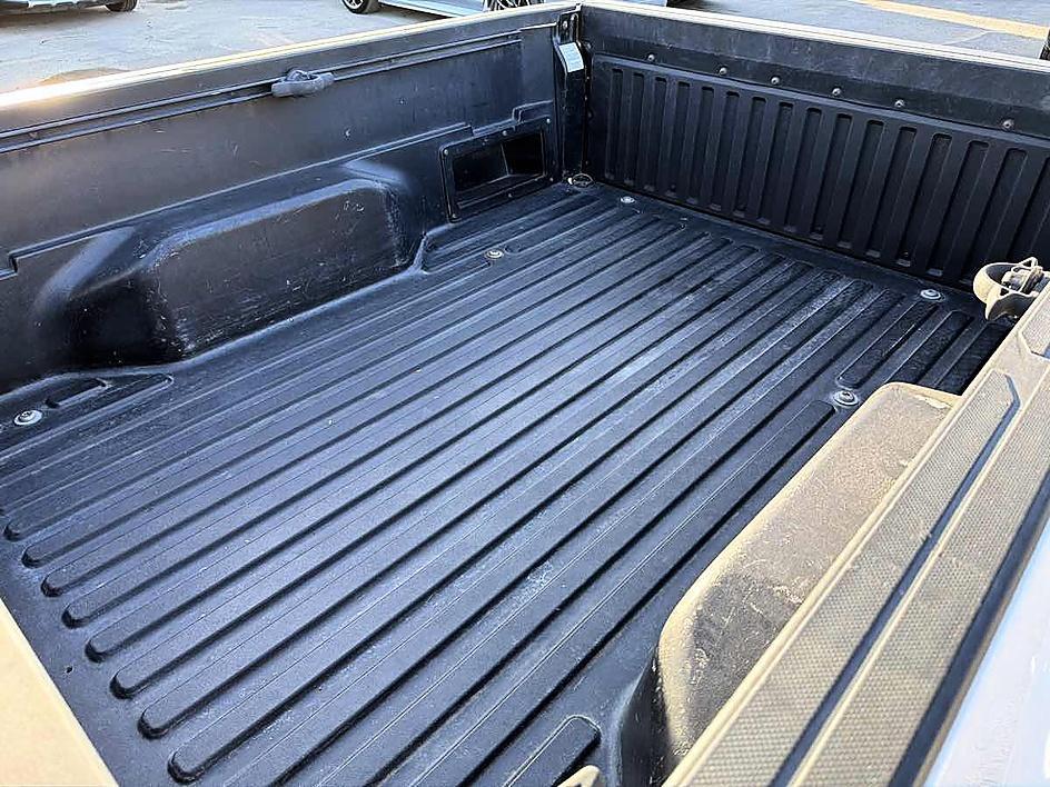 Toyota Tacoma photo 19