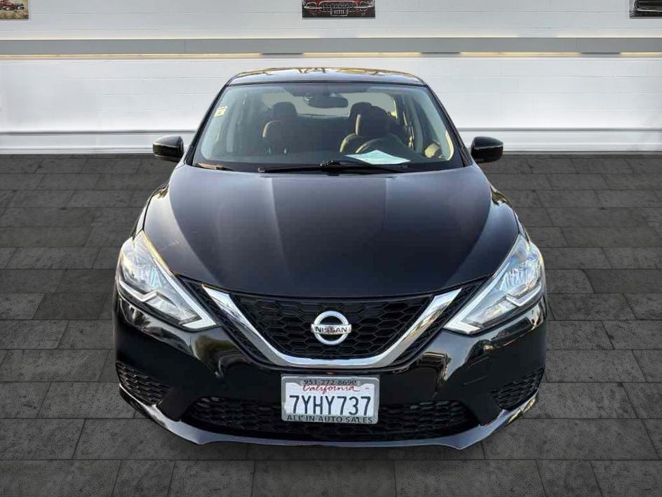 Nissan Sentra photo 2
