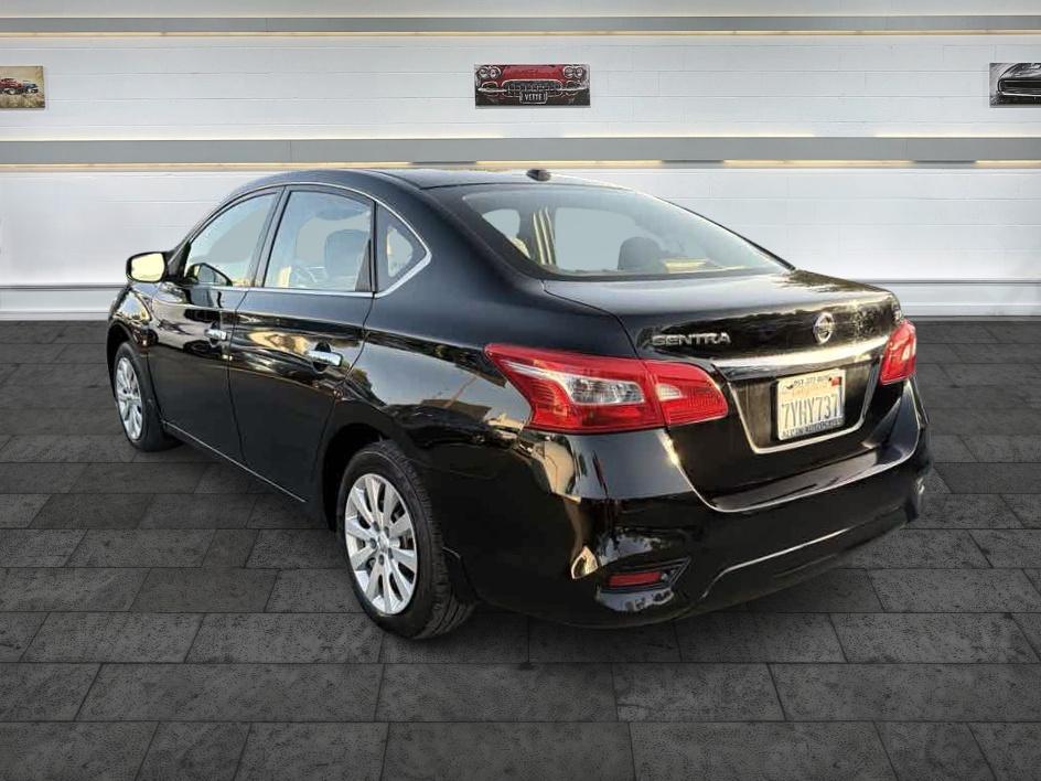 Nissan Sentra photo 5