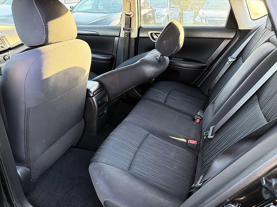 Nissan Sentra photo 10