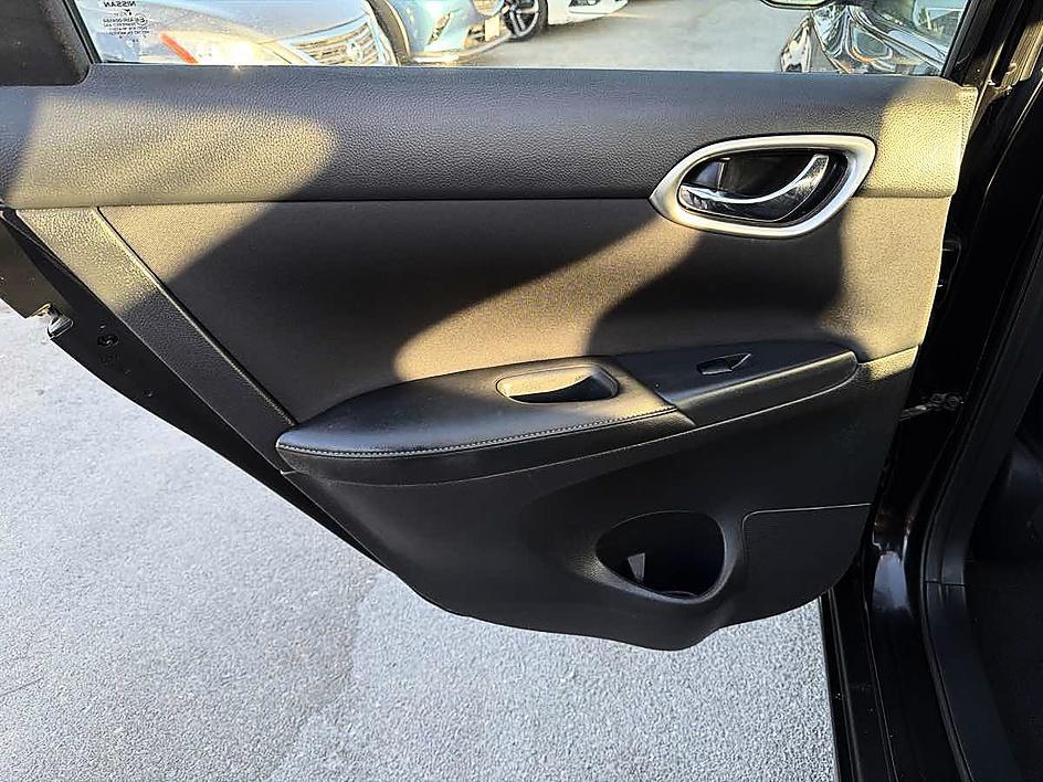 Nissan Sentra photo 11