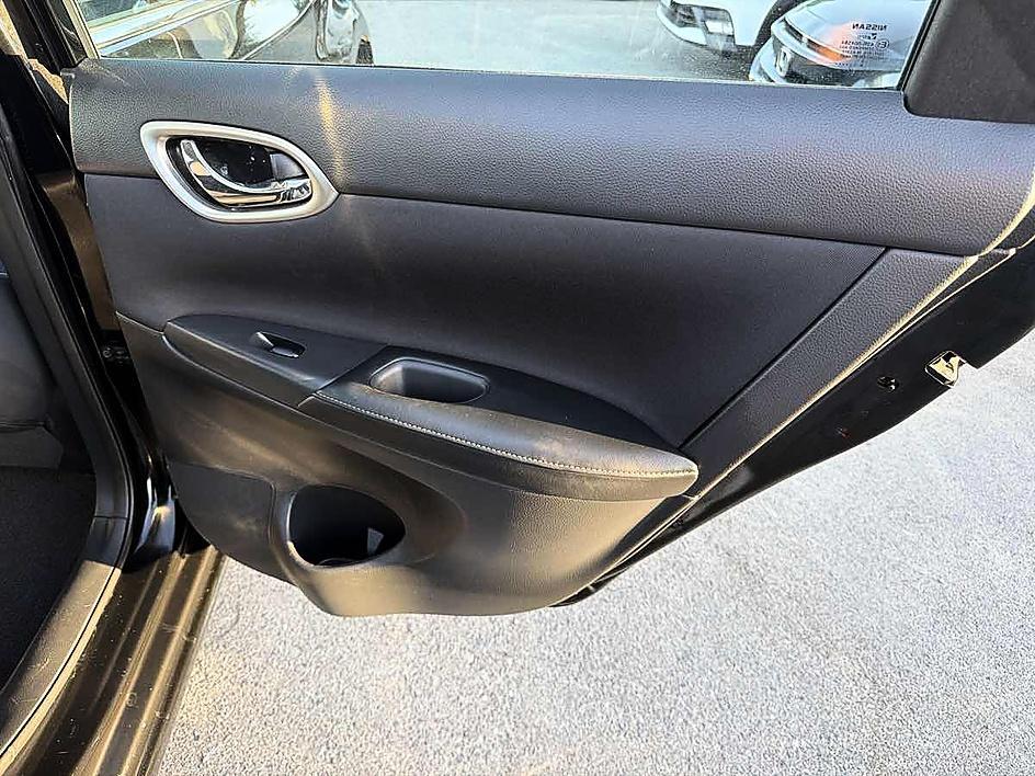 Nissan Sentra photo 18