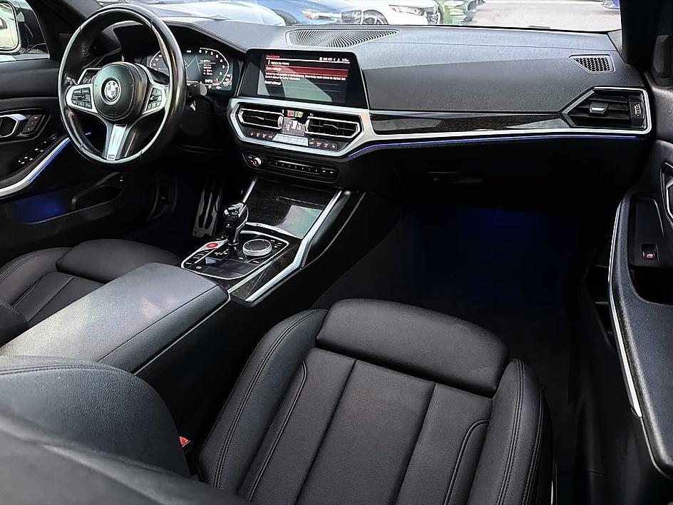 BMW 3 Series photo 19